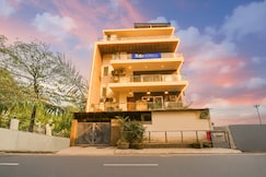 FabHotel Silver Oak BnB - Nr. Yashobhoomi Convention Centre, Delhi