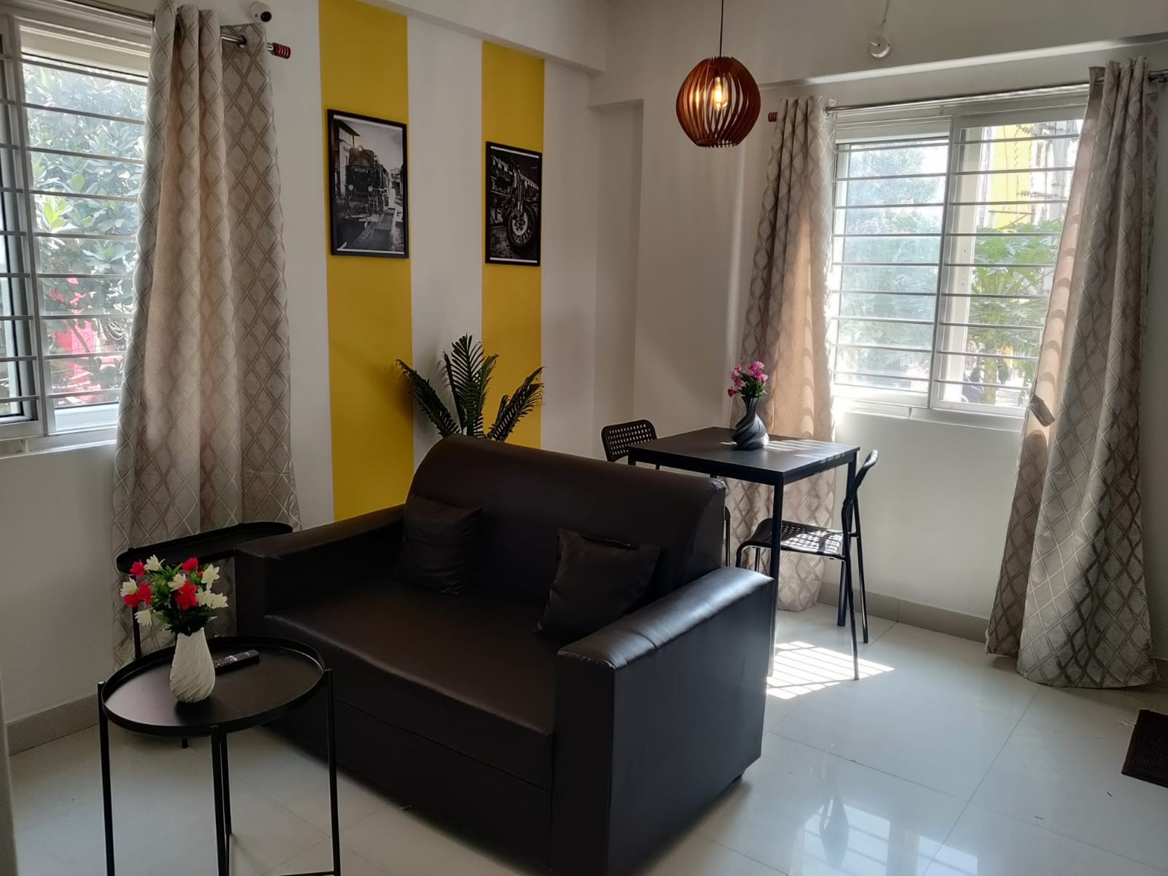 Sienna 1BHK Humble Abode in Botanical gardens - Tap to explore photos