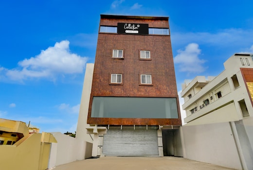 Super Collection O Bongloor Bus Terminal Hyderabad Formerly Nallavolu VMR