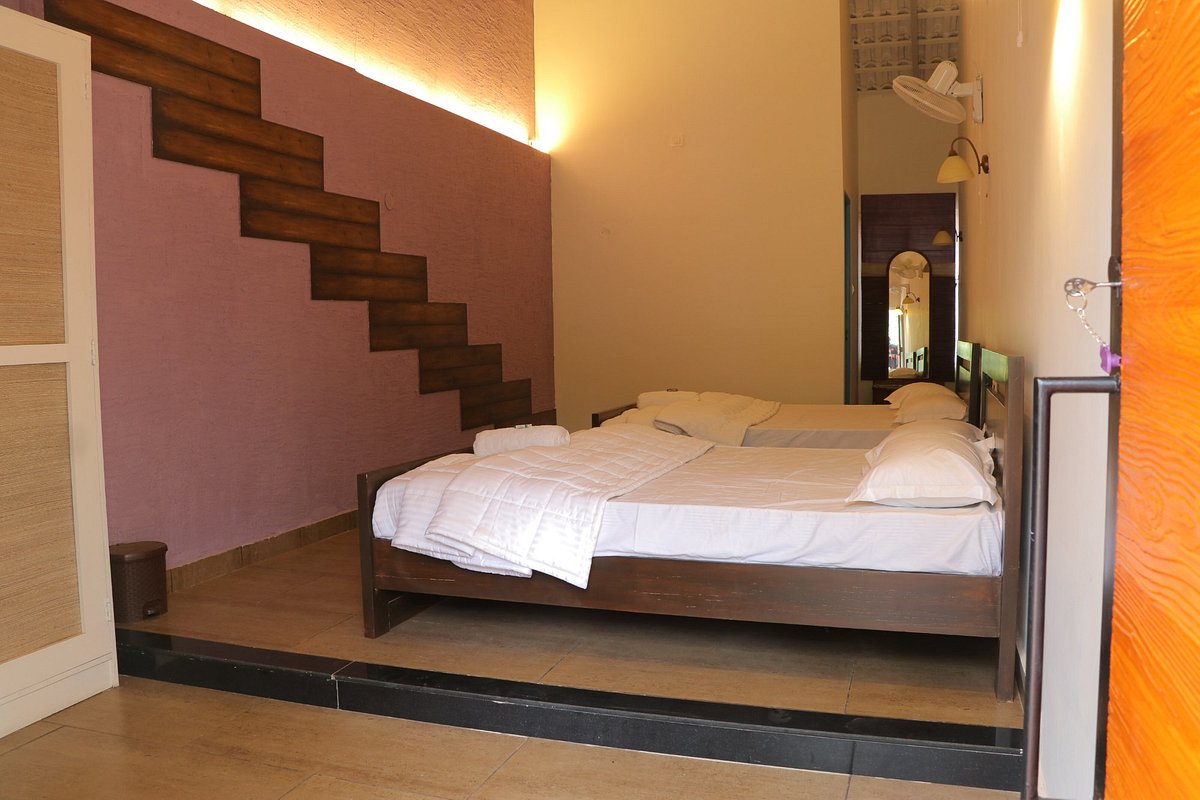 Robusta Valley Homestay | Rooms & Caretaker - Tap to explore photos
