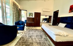 Super Deluxe Room
