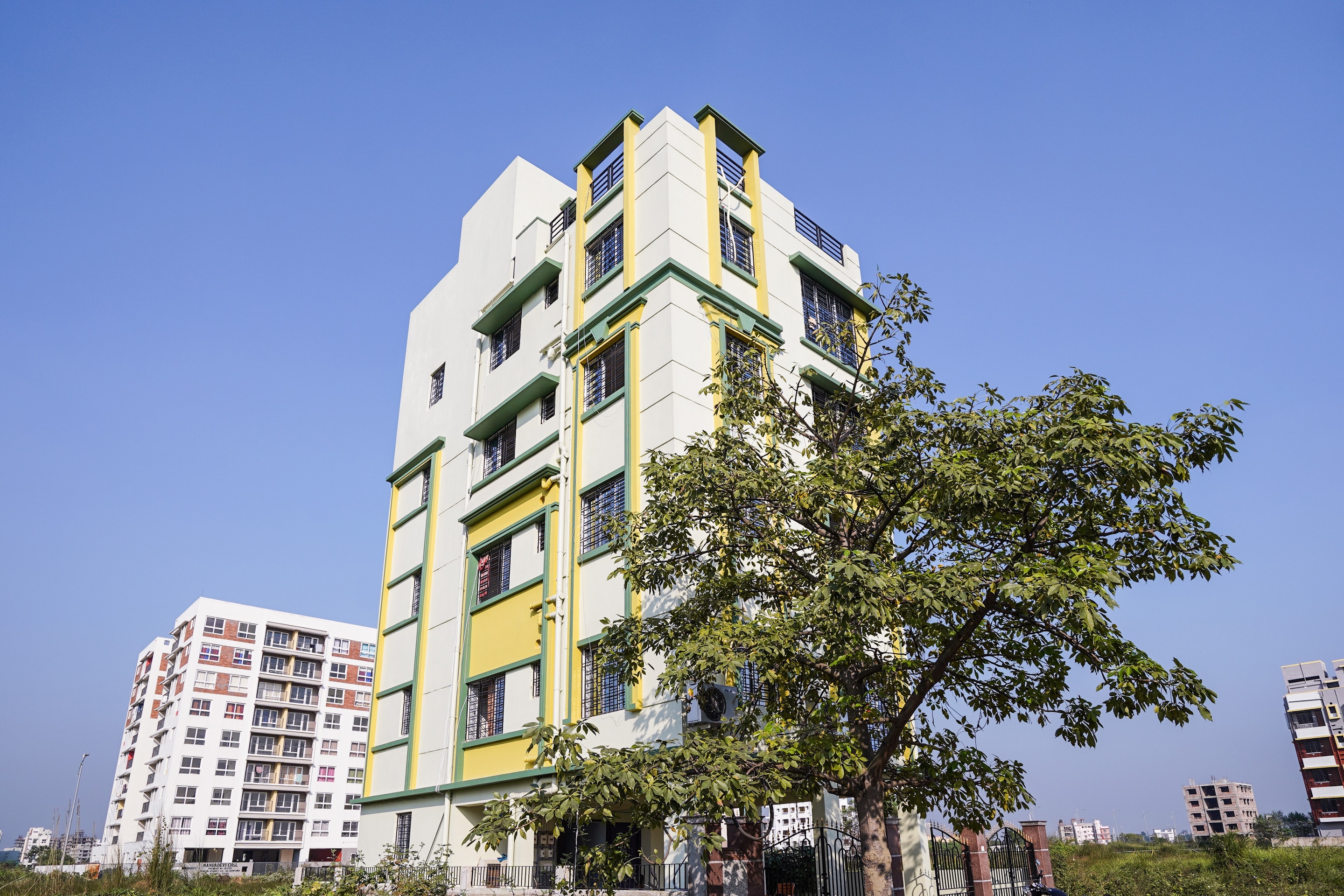 Hotel O Amar Raj View - Tap to explore photos