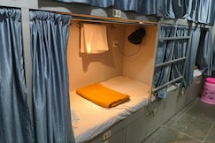 Rest Inn Hostel AC Dormitory, Mumbai