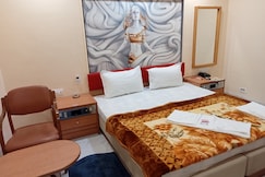 Hotel Mahi, Bhavnagar