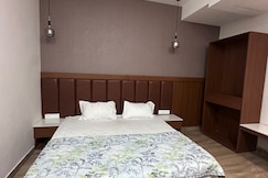 The Grand Motel, Ludhiana