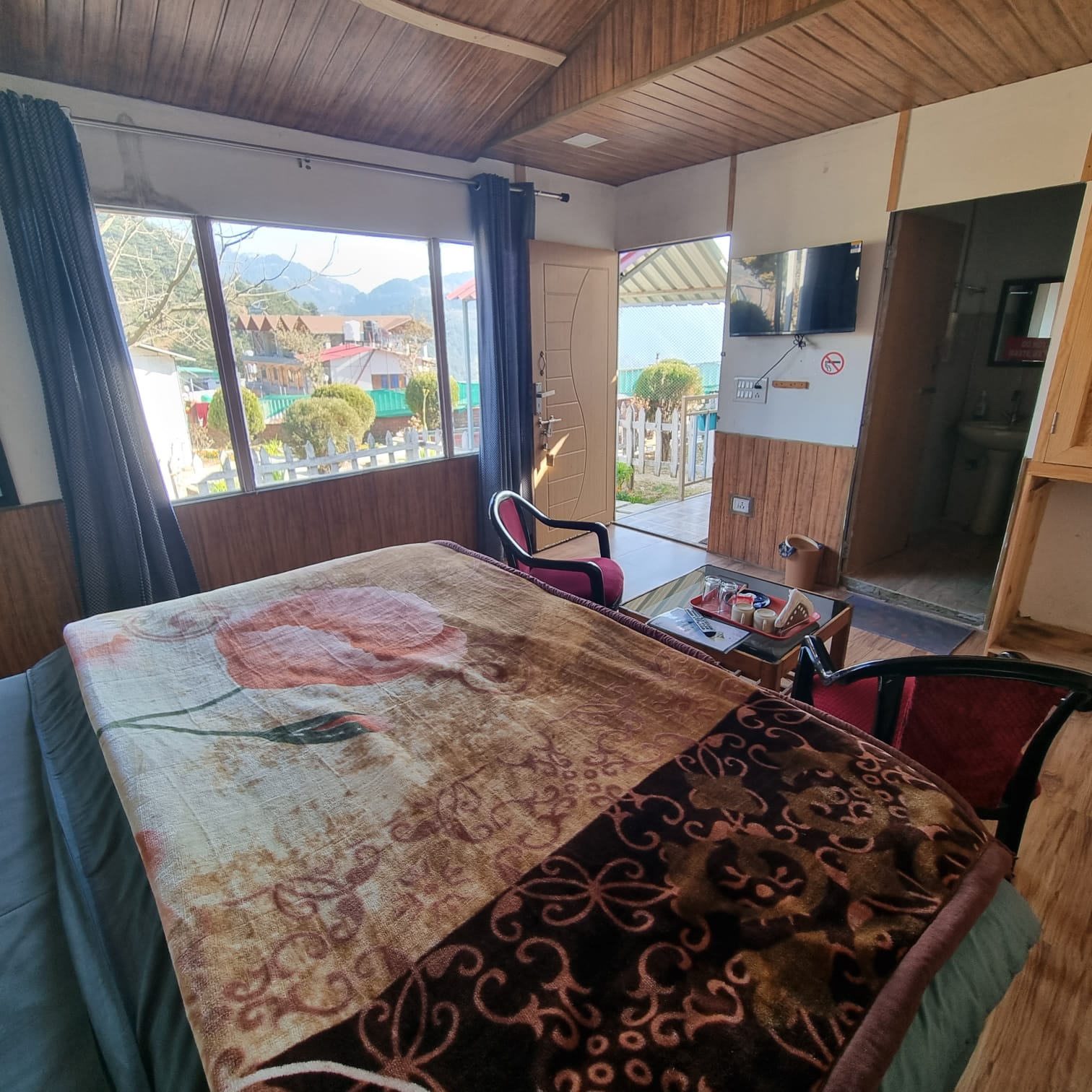 Viewtoria resorts - Tap to explore photos