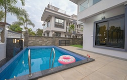 Swimming Pool 1