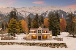 L D HUT, MAIN MARKET (Accomodation only)