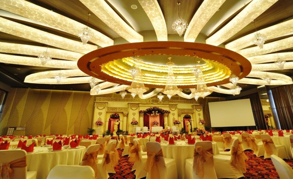 Quest Hotel Simpang Lima Kota Semarang Start From Idr Per Night Price Address Reviews