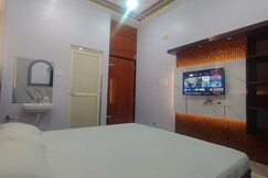 Sri Patitapabana Lodge, Puri