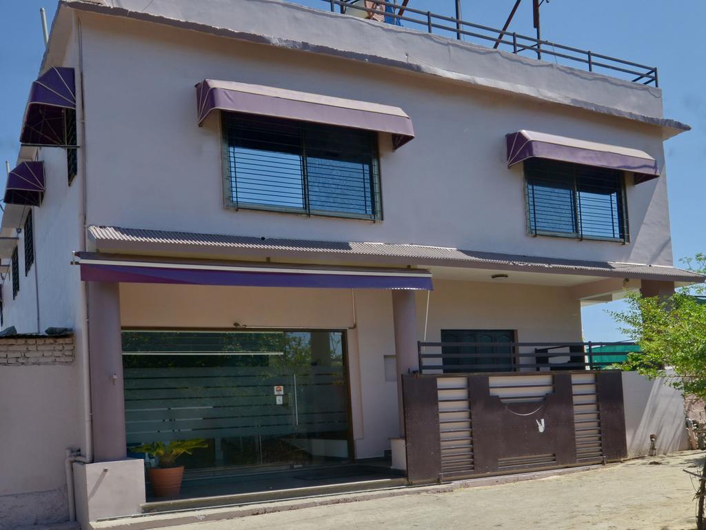 Hotel Golden Berry Mount Abu Inr 329 Off 2 0 0 0 Hotel