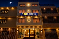 FabHotel Shivangan - 200M From Banke Bihari Temple, Vrindavan, Vrindavan