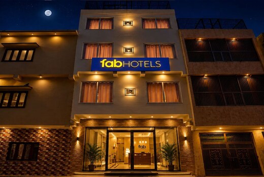 FabHotel Shivangan - 200M From Banke Bihari Temple, Vrindavan
