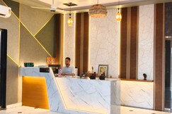 Youth Palace Hotel & Resort, Salasar