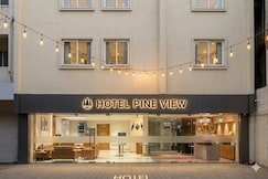 Hotel Pine View, Rajkot
