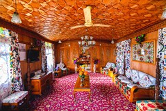 House Boat Moon Valley, Srinagar