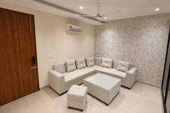 Your Perfect Studio Awaits Couple Friendly, Kharar