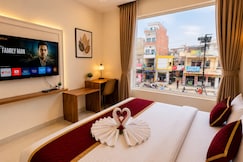 Hotel Arya Luxury, Varanasi