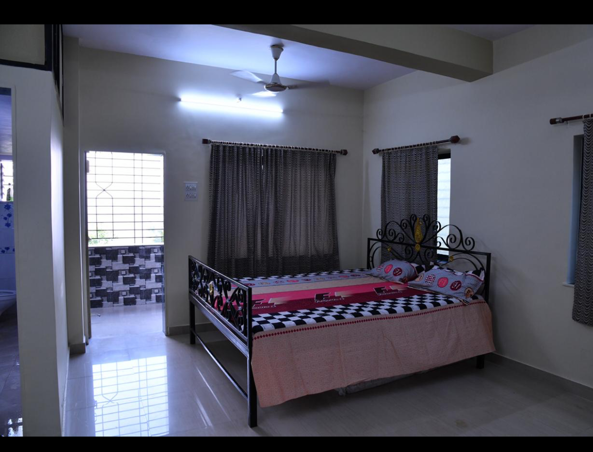Deluxe Non A/C Room