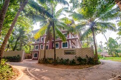 FabHotel Noronha Goaxa Inn - Nr. Calangute Beach, Goa