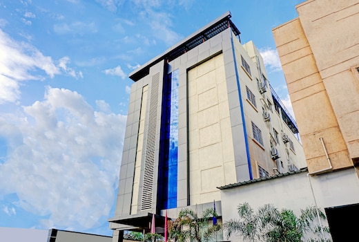 Hotel O Kohinoor Residency