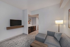 Hilton Garden Inn Raleigh Cary, Wake