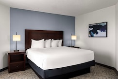 Embassy Suites Hotel Birmingham, Perry