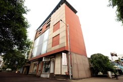 Govind Vastralaya, Varanasi