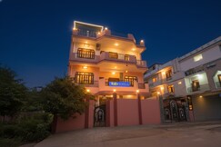 FabHotel Baba Guest House Nr. Dasaswamedh Ghat, Varanasi