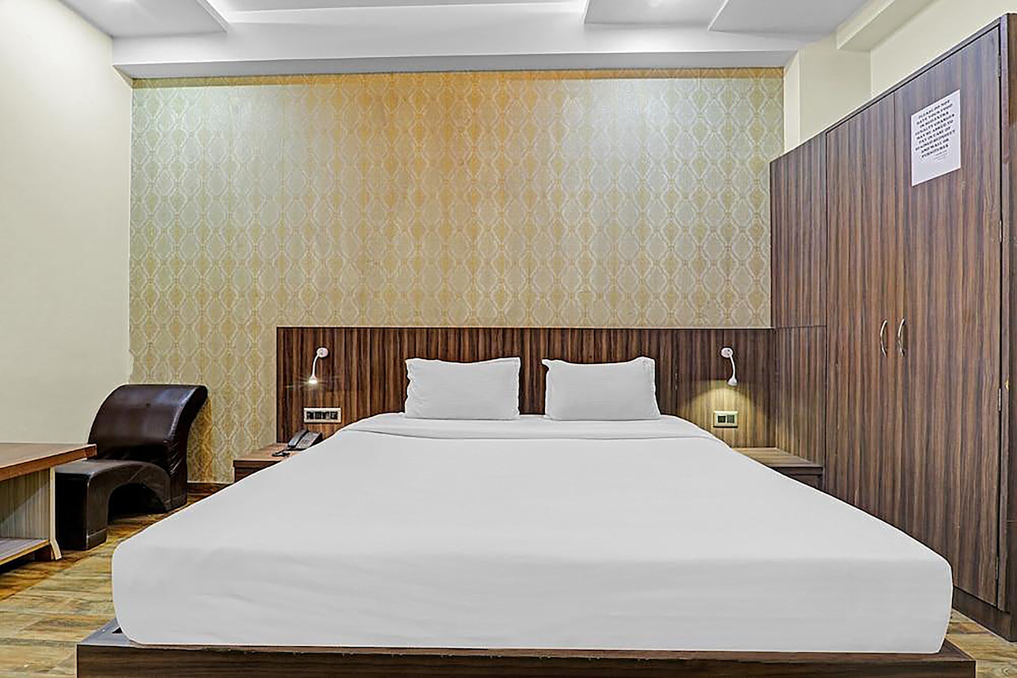 FabHotel Sam Inn - Tap to explore photos