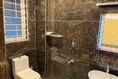 ECR Pent House with Sea View, Chennai