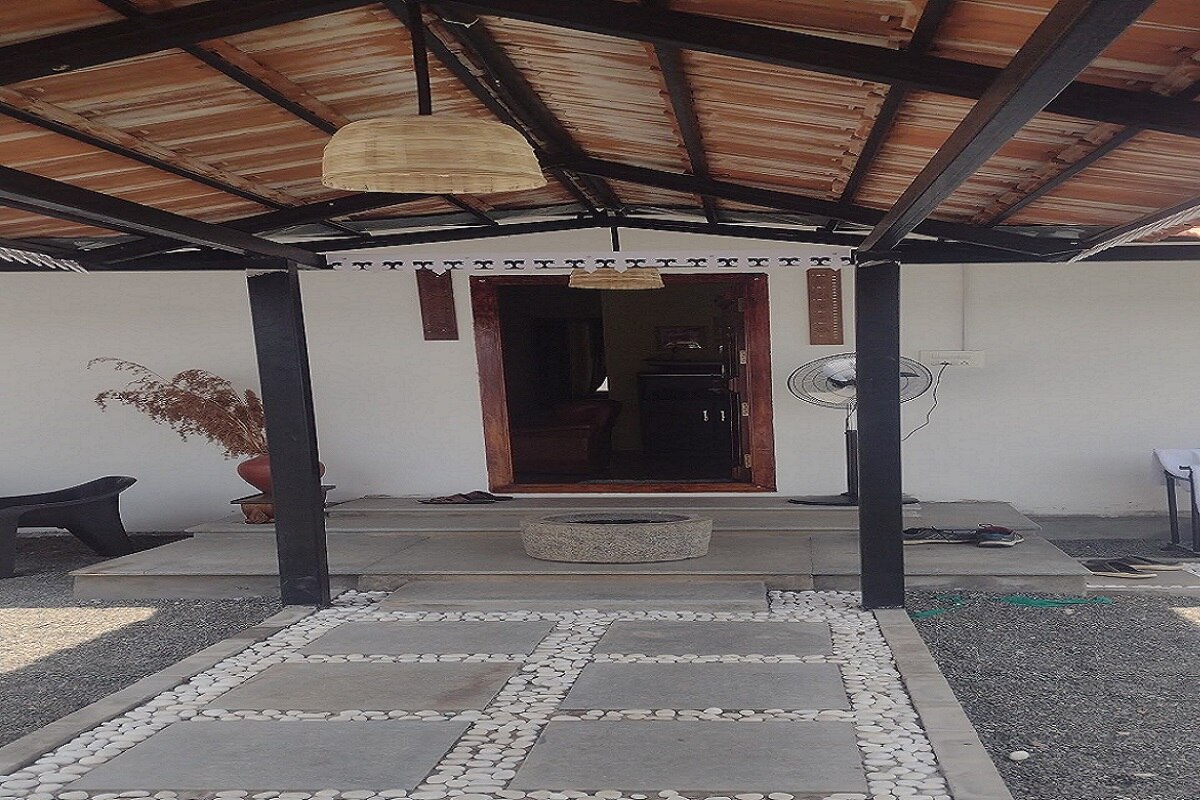 SURATHI ENCLAVE Guest House - Tap to explore photos
