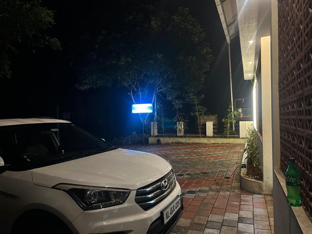 Athirapilly Inn - Tap to explore photos