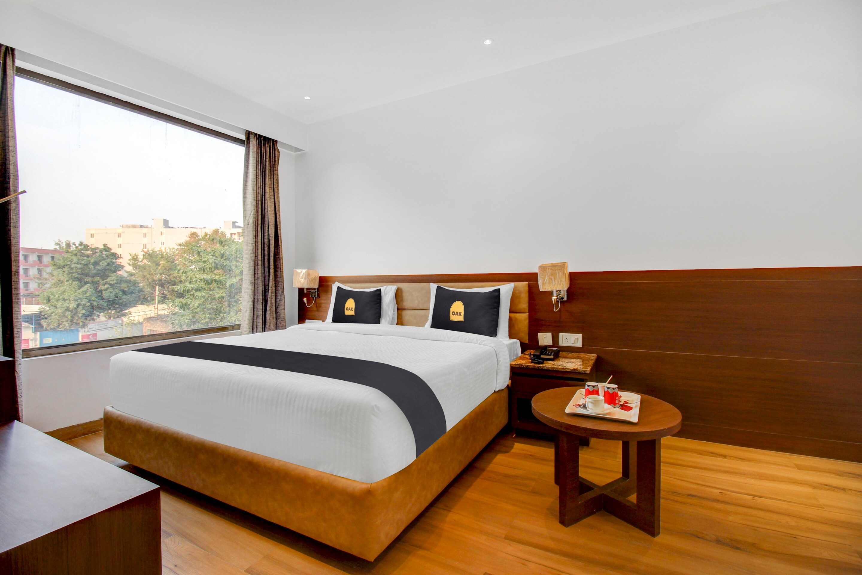 Super Townhouse OAK Aurelia Grand - Tap to explore photos