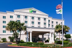 Holiday Inn Express & Suites Miami Kendall, Nassau