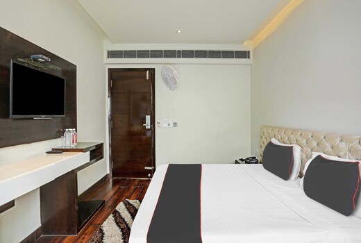 Hotel O Adarsh Nagar Metro Station Delhi Formerly Family Inn