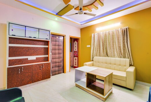 Hotel O PS5 Home Stay