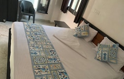 Deluxe Rooms
