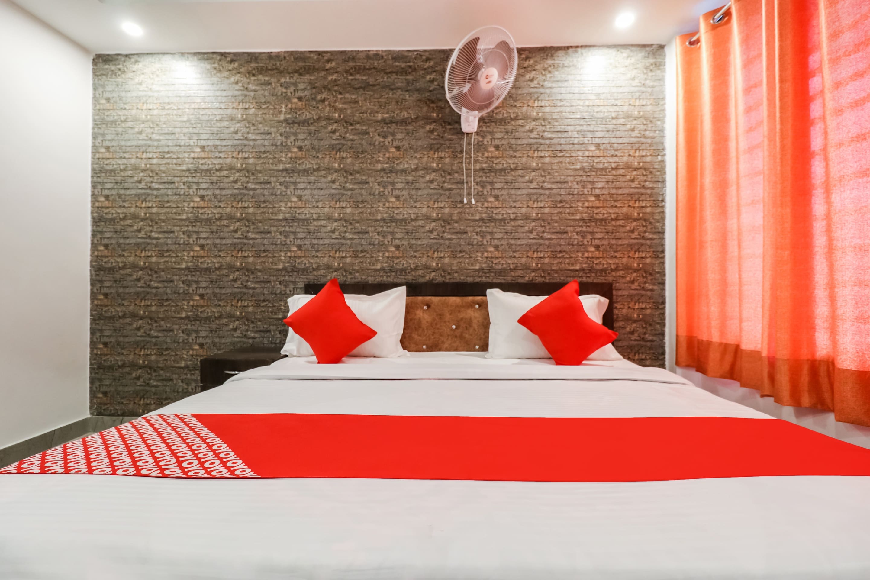 Hotel O Sushant Stays - Tap to explore photos