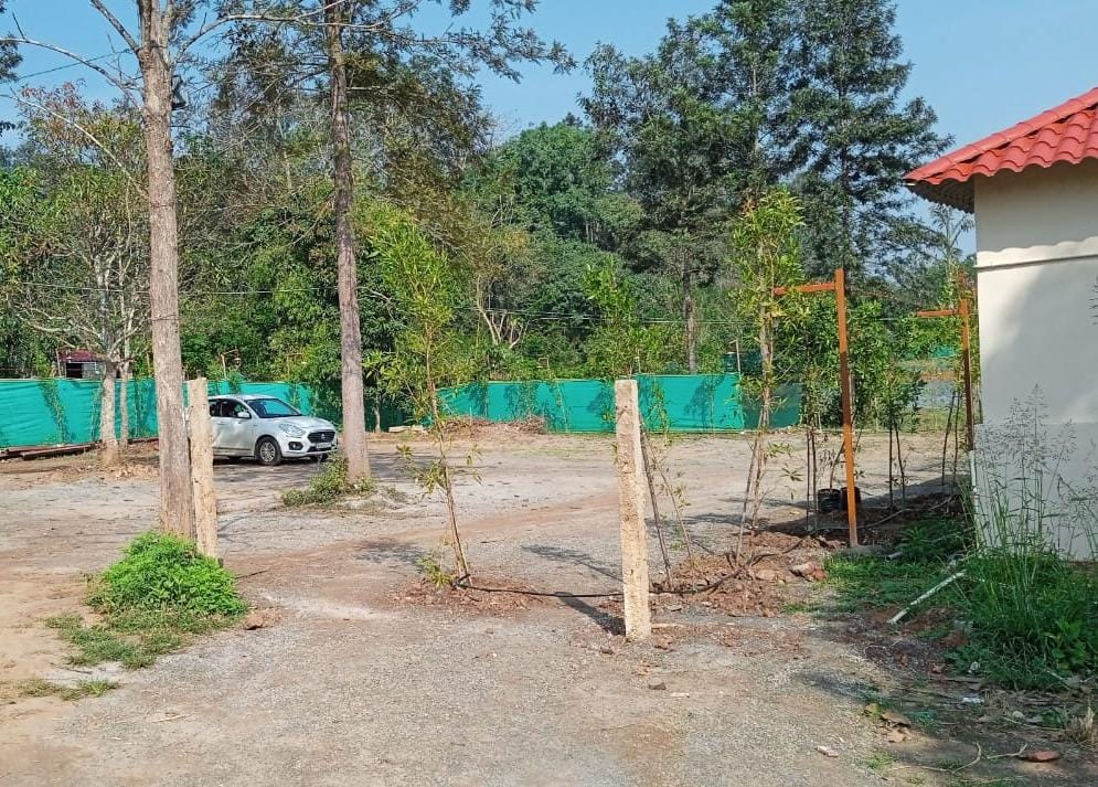 Raghu Eco Resort - Tap to explore photos