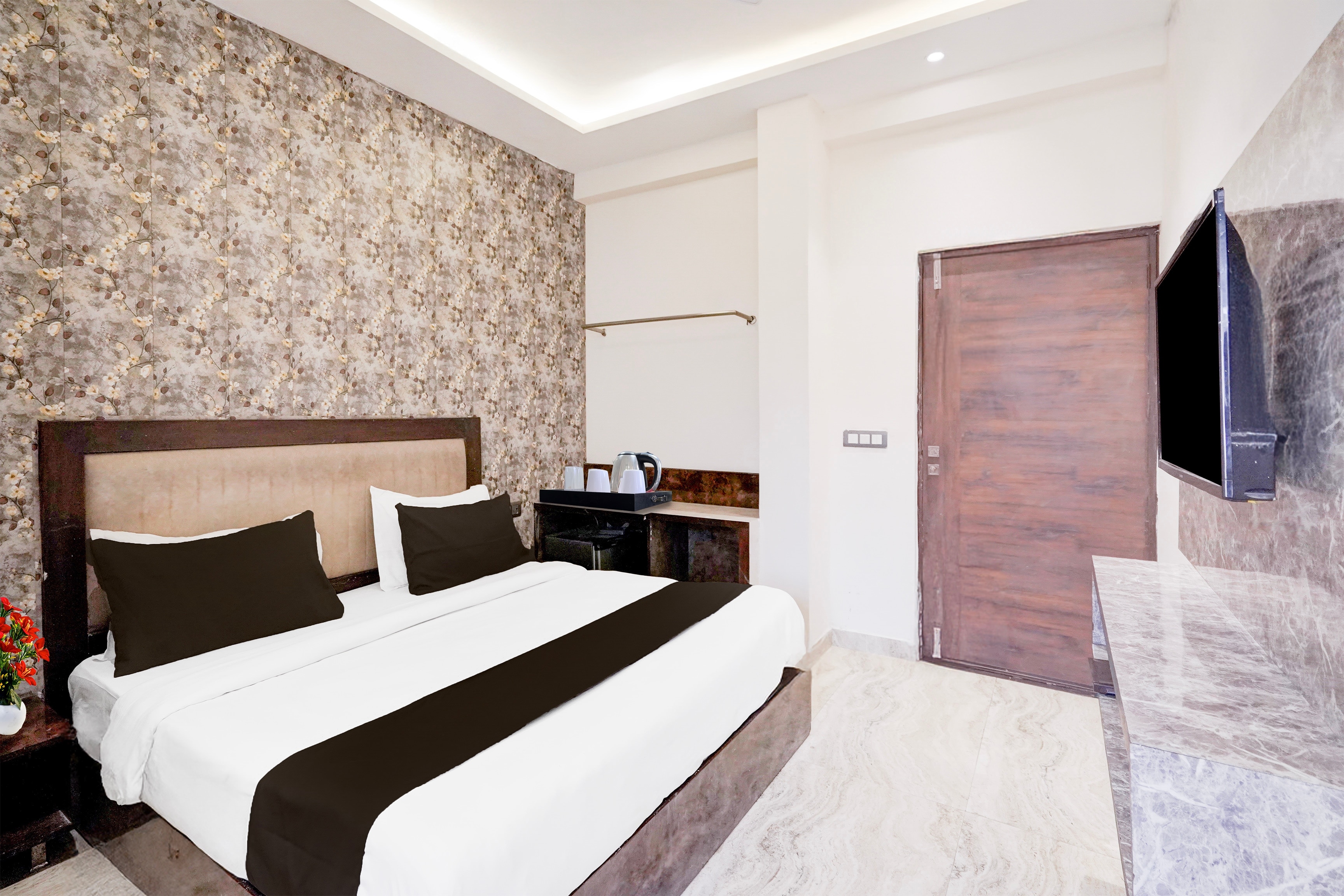 Super Collection O Sector 108 Noida - Tap to explore photos