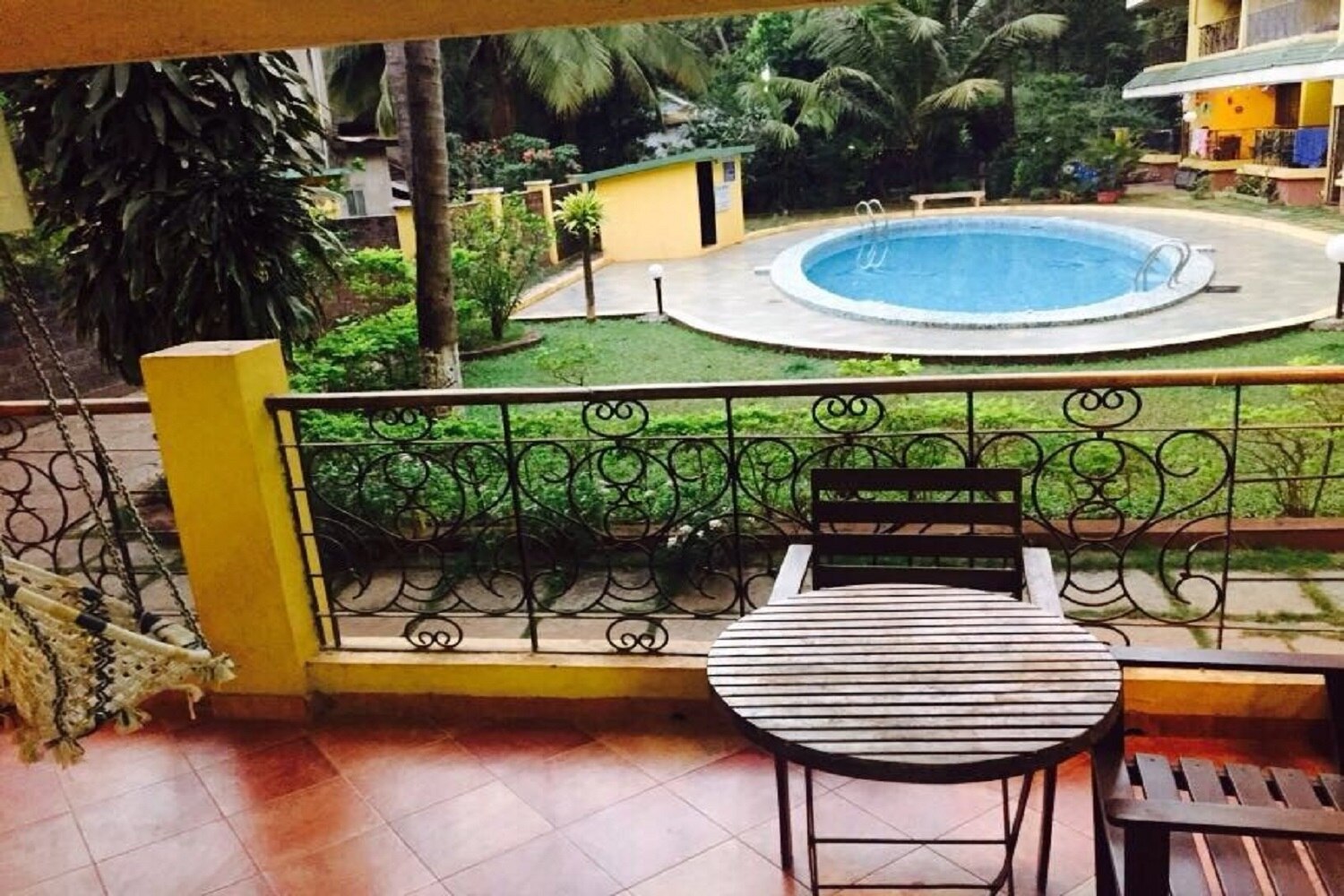 Peaceful Stay in a 2 BHK Villa - Tap to explore photos