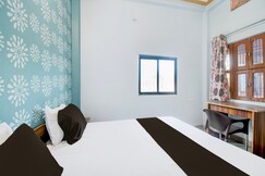 Hotel O Mahamaya Guest House, Varanasi