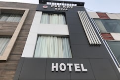 Hotel Pee Kay Royal, Zirakpur