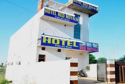 Hotel O Red Royals
