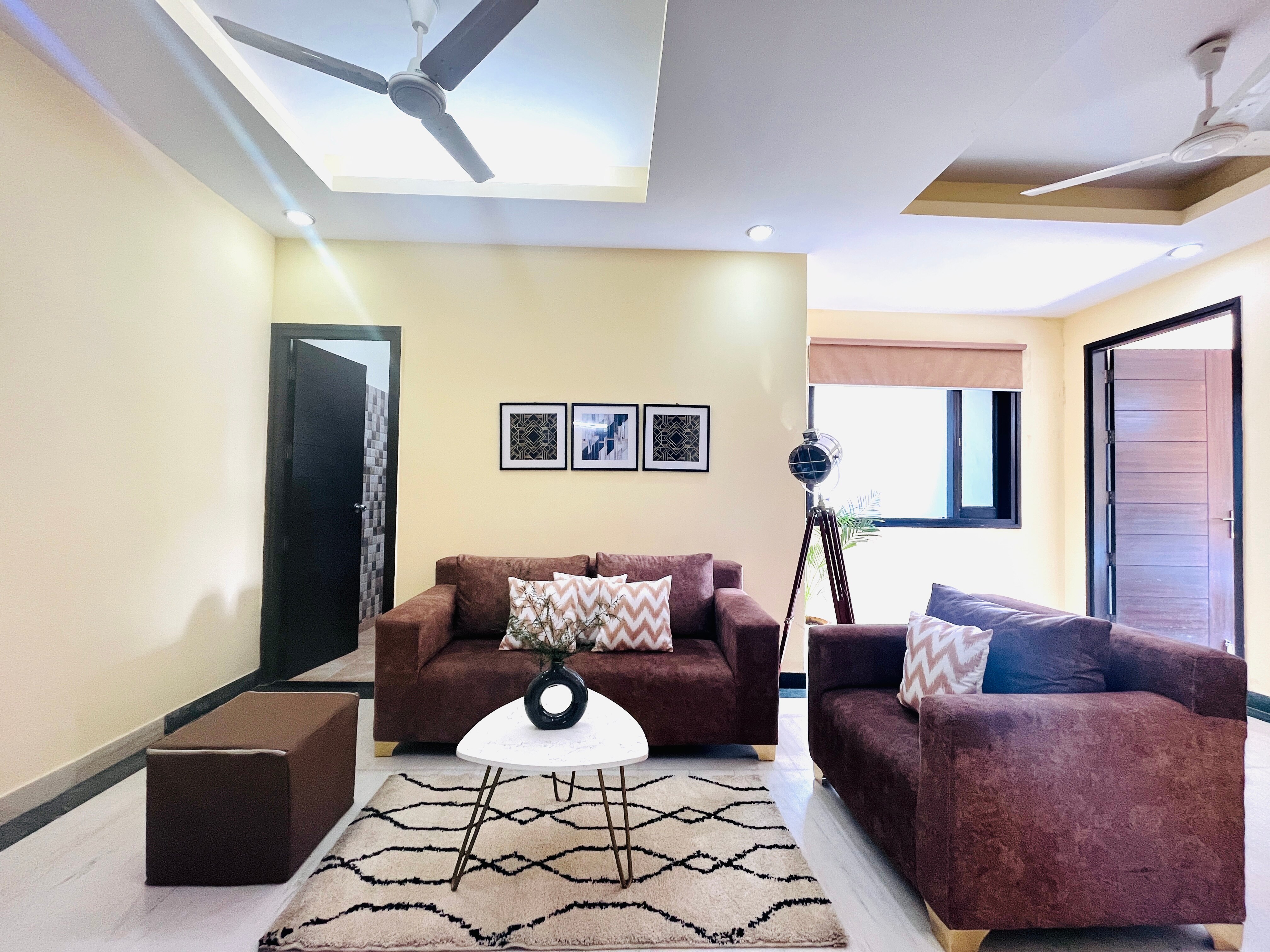 Olive Service Apartment- Paras Hospital - Tap to explore photos