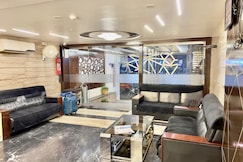 Hotel Rest Inn, Surat