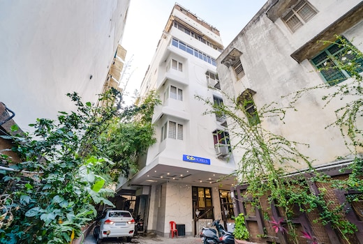 FabHotel Royale Basant Residency - Gandhinagar
