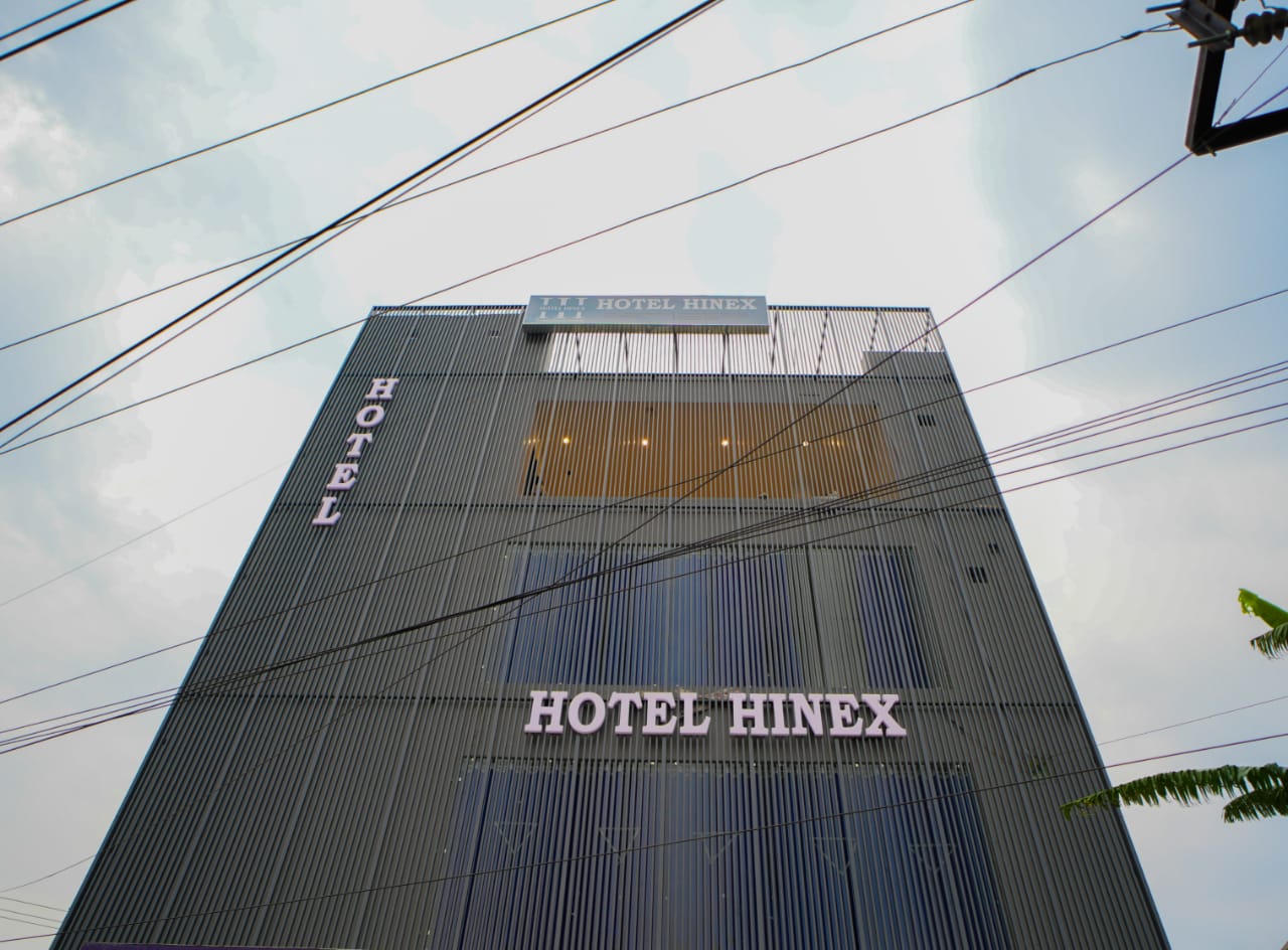 Hotel Hinex - Tap to explore photos