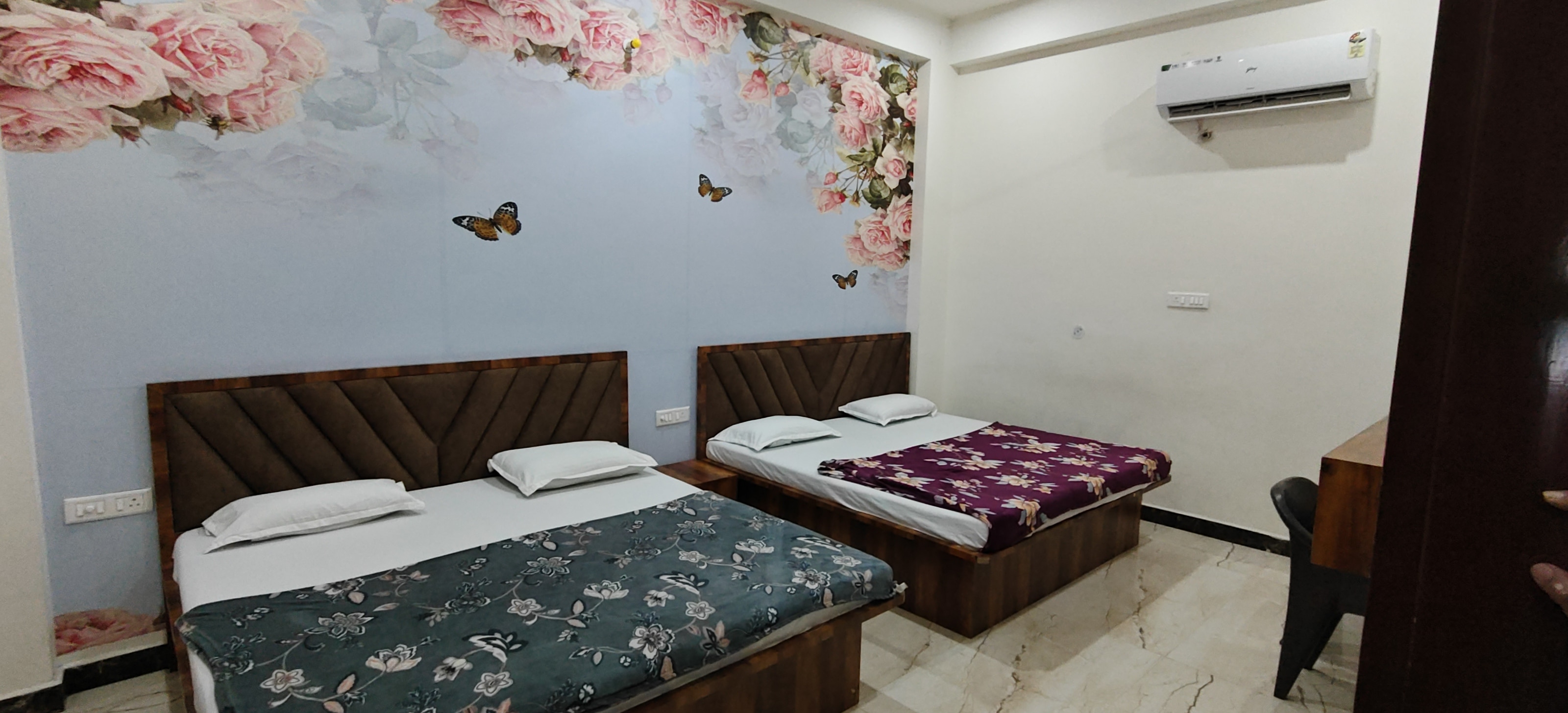 Shri Girraj Residency - Tap to explore photos